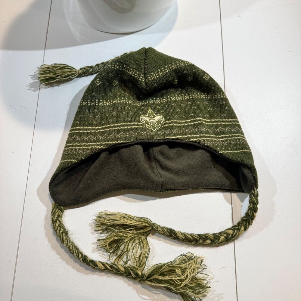 Boy Scouts of America Logo Patch Green Beanie Ear flaps Top Tassle chin strap